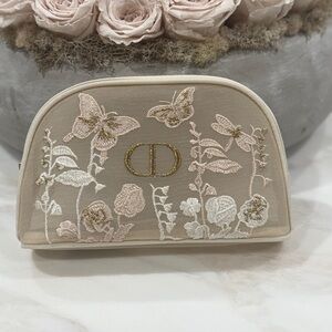 DIOR new in box Elegant Beige Embroidered Women's Bag